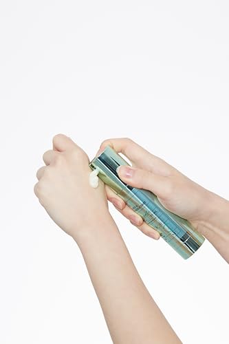 VT COSMETICS CICA-HYALON absorption-boost micro particles showcase enhanced delivery.