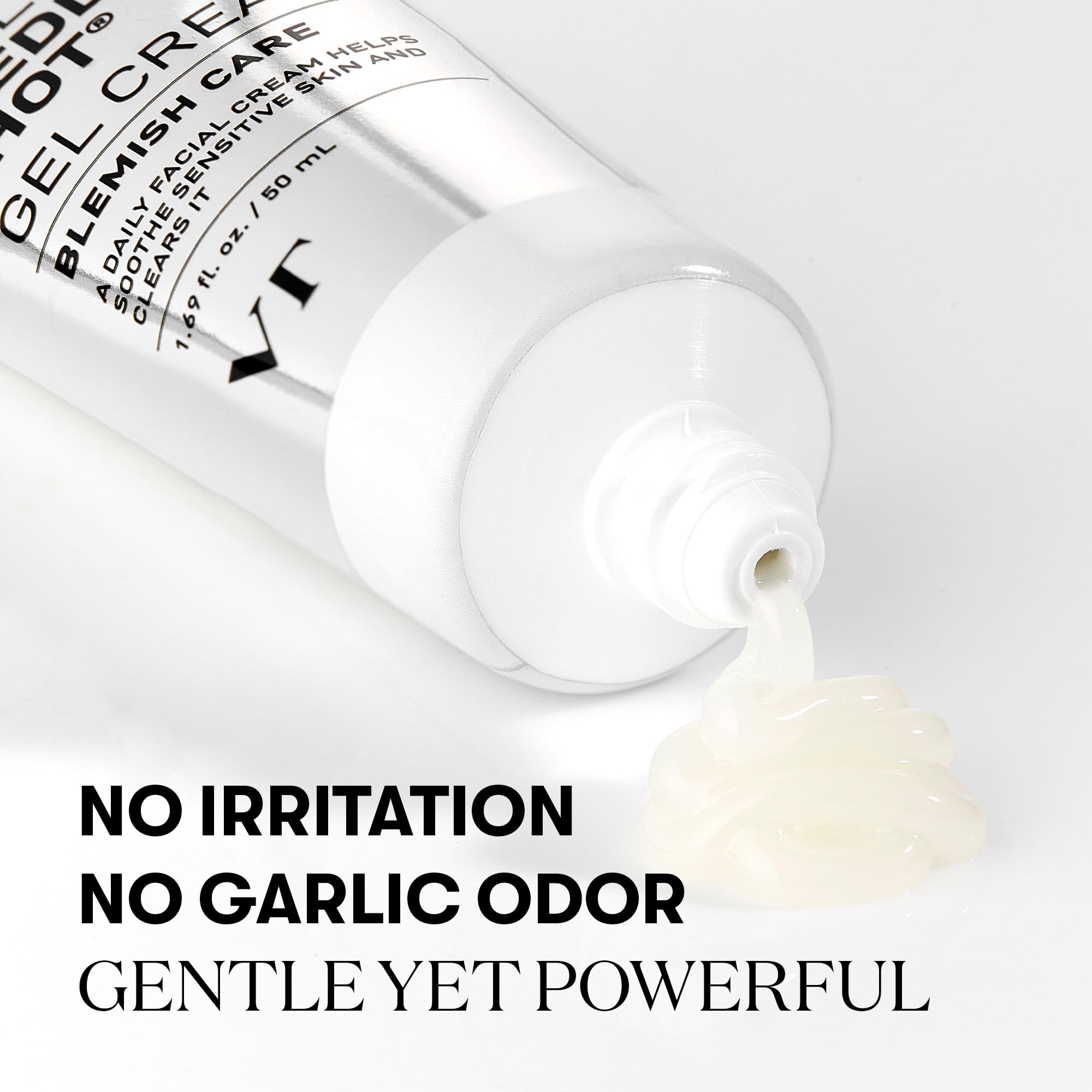 VT COSMETICS Garlic AC Reedle Shot Gel Cream application pump demonstrating quick absorption.