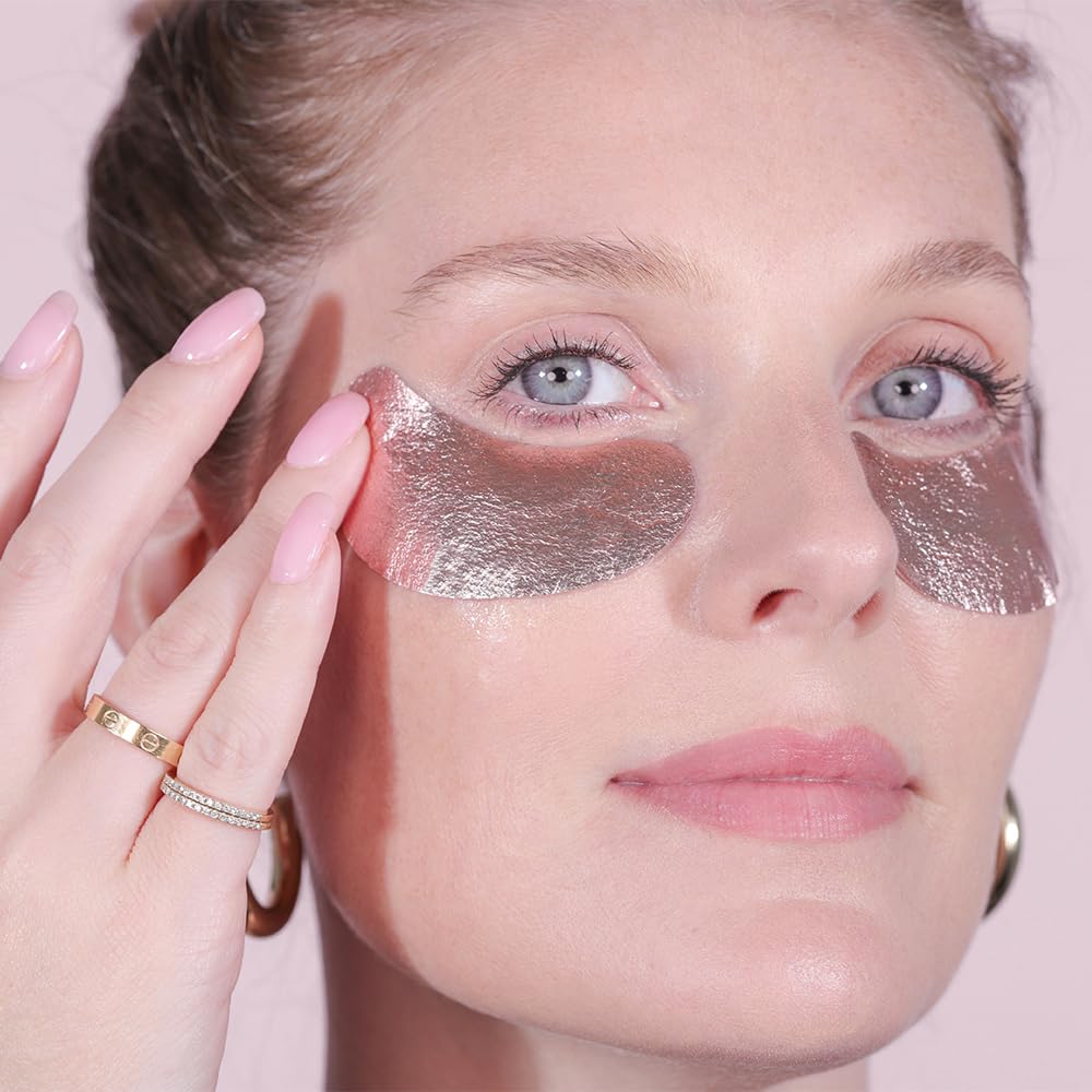 Wander Beauty Baggage Claim gold foil detail for luxe skincare feel.