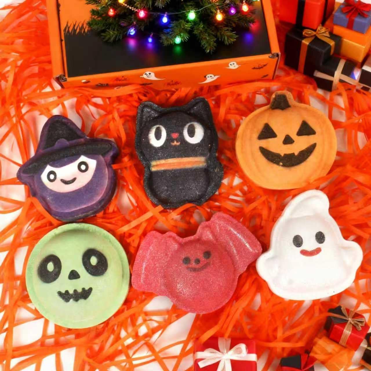 WARMLIFE spider shape bath bomb adds spooky fun and gentle hydration during bath