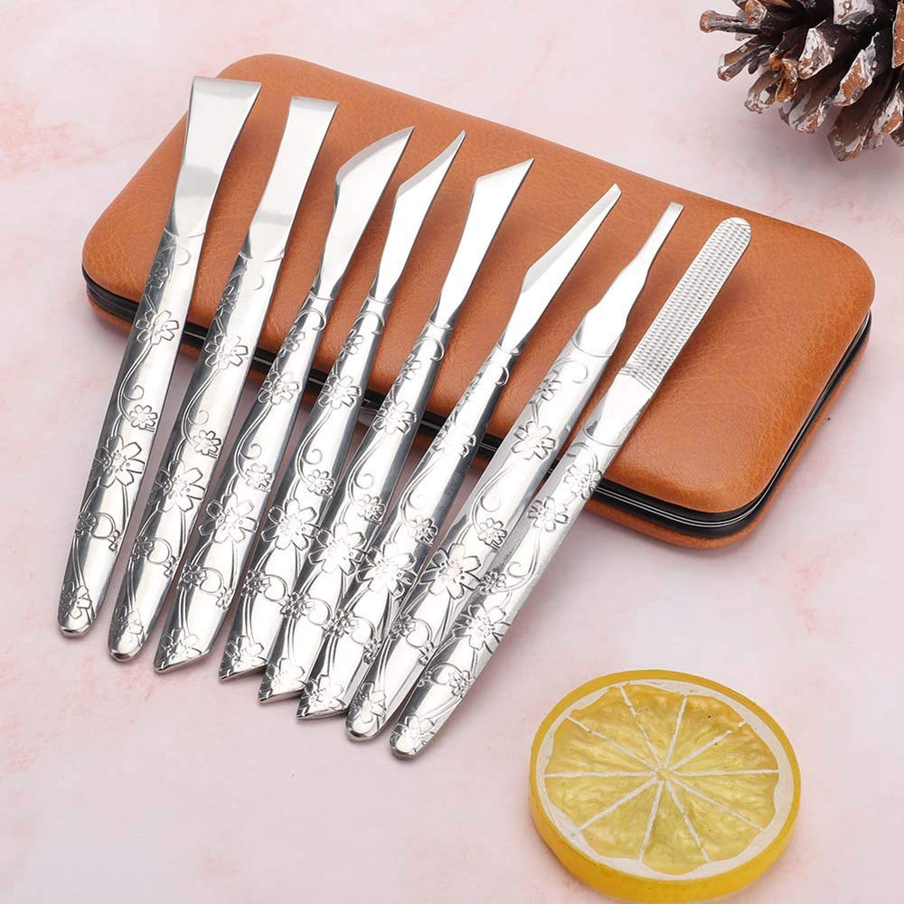 Watris Veiyi PU leather case protecting blades during transport