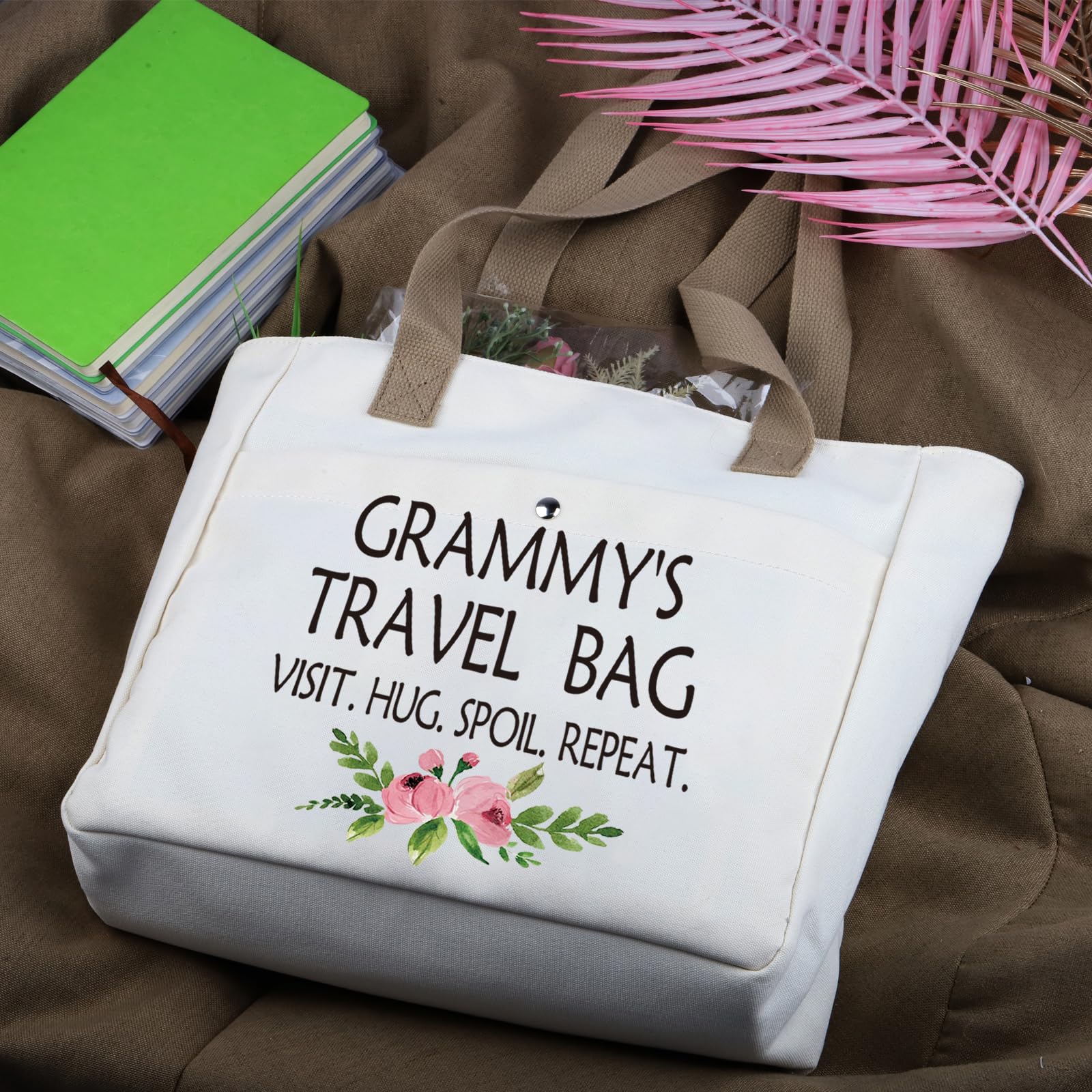 WCGXKO Grammy tote canvas material close-up highlights durable, water-resistant exterior.