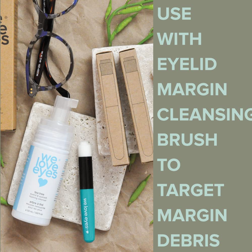 We Love Eyes sample on eyelashes demonstrates compatibility with false lashes and extensions