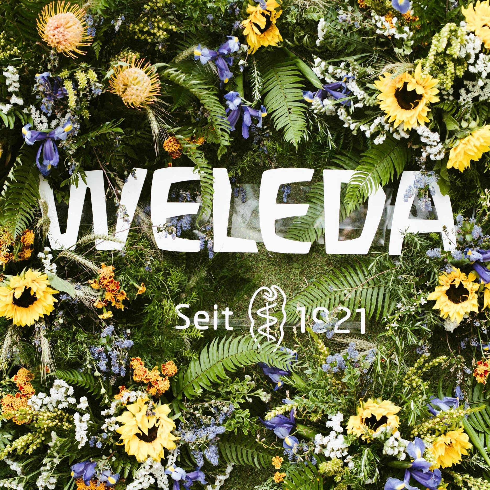 Gentle daily routine with calendula cream supports soft, balanced baby skin.
