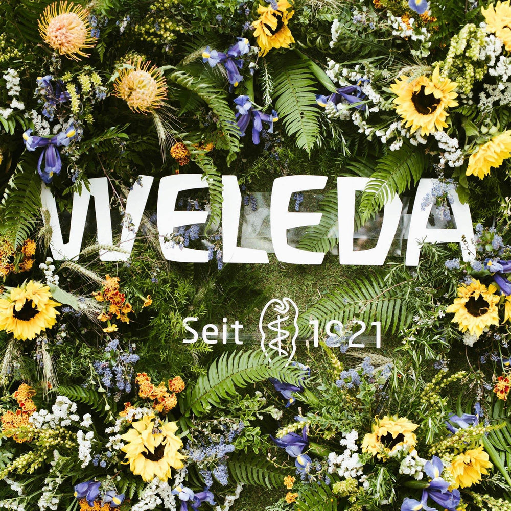 Gentle daily routine with calendula cream supports soft, balanced baby skin.