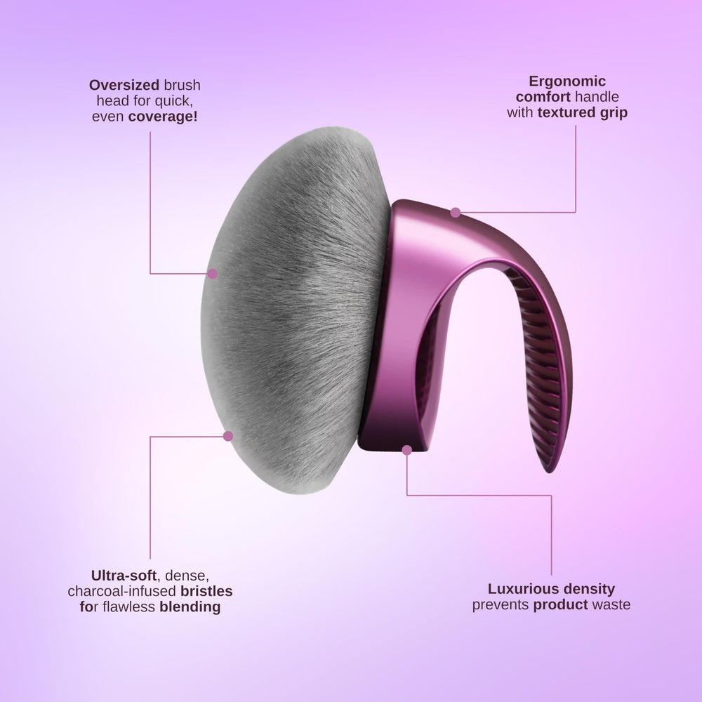WendMart Self-Tanner Brush offers streak-free application on limbs and hard-to-reach areas.