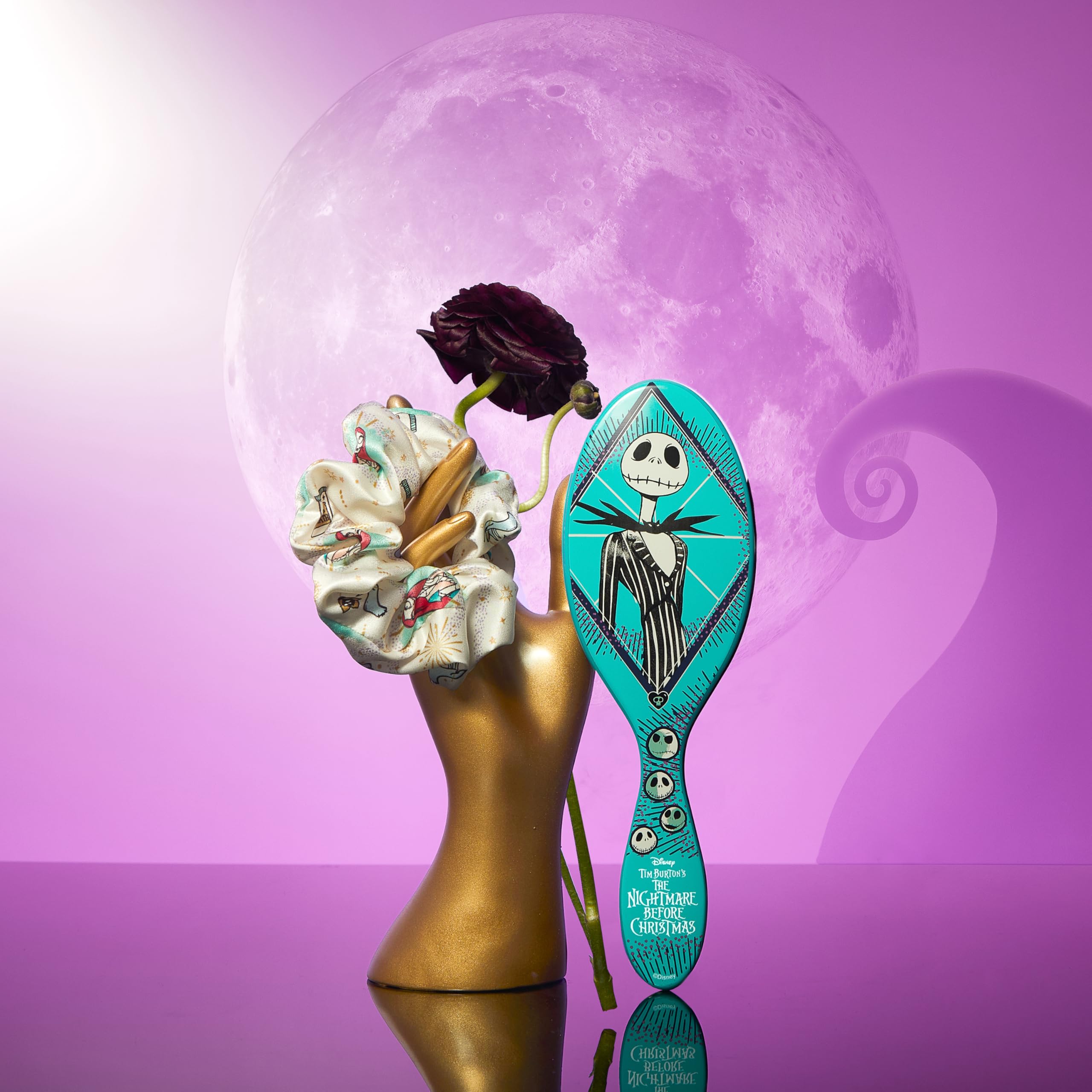 Wet Brush Detangler on wet hair demonstrates gentle detangling without pulling.