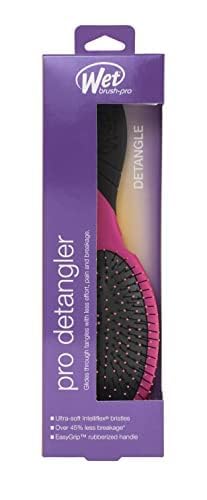 Wet Brush Pro Detangler Pink oil distribution helps spread natural oils for shine