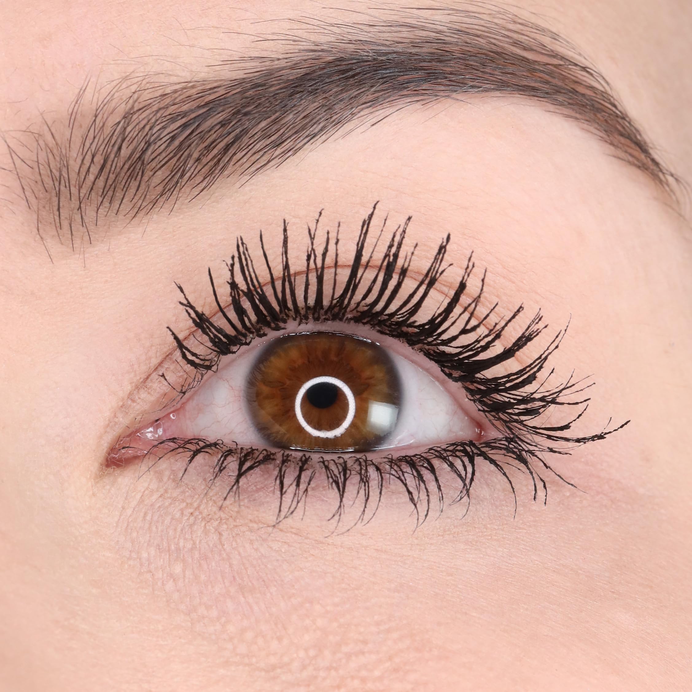 Whats Up Nails Watch Me Mascara hybrid brush demonstrates curl and definition.