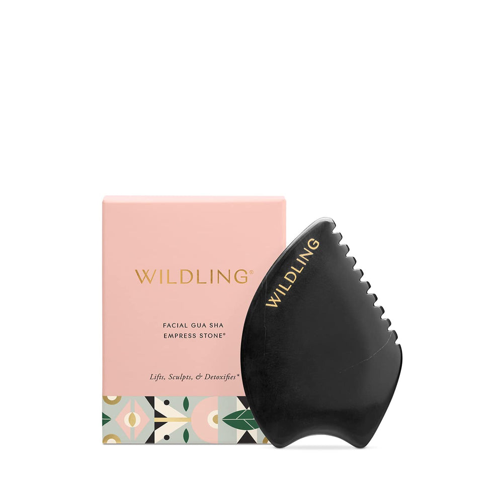 Wildling Empress Stone face-glide closeup for smoother facial contour and de-puff look.