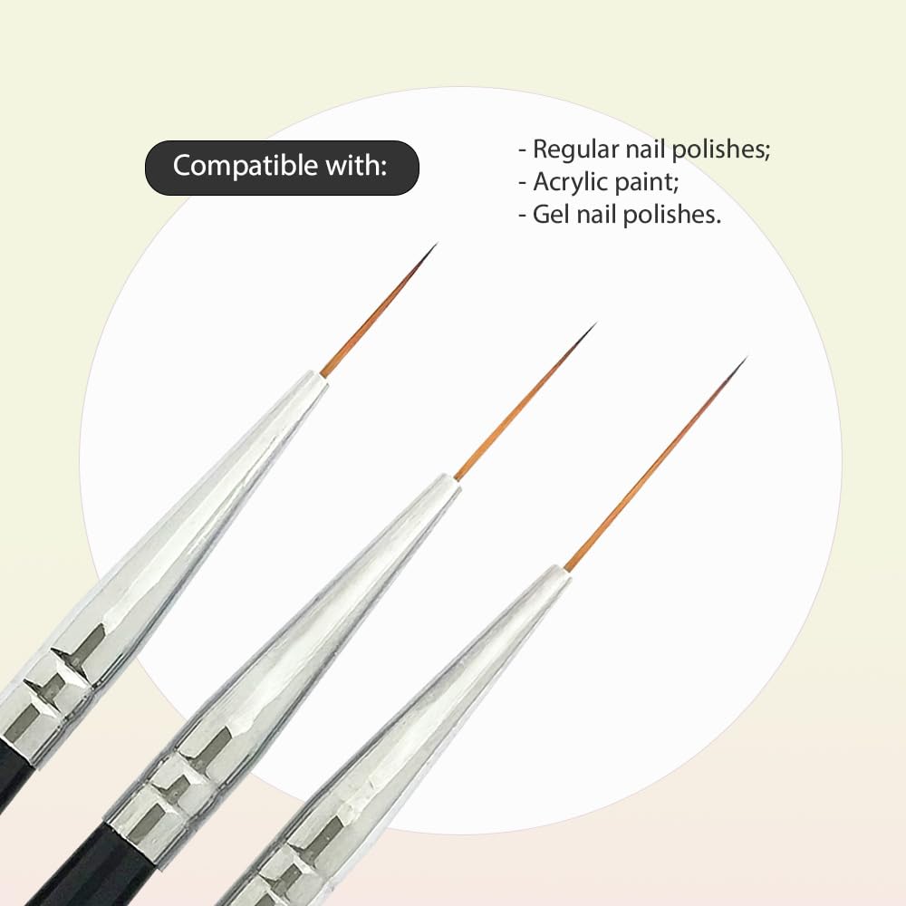 Winstonia Striping Brush hair close-up shows durable nylon for polish and gel.