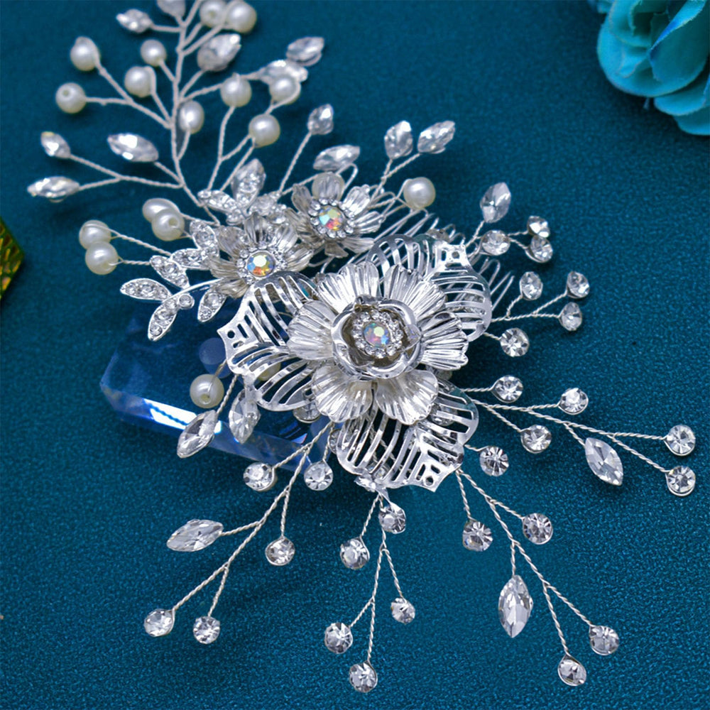 WONRLUA elegant headpiece sparkles during ceremonies and photos