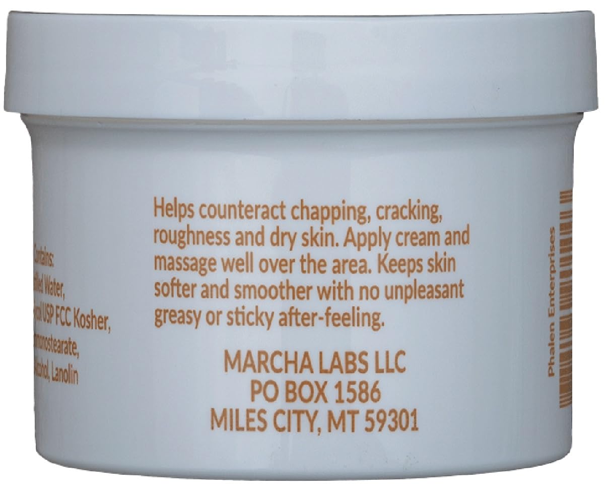 Wool Wax Creme Texture close-up demonstrates fast absorbing, non-greasy moisturization.