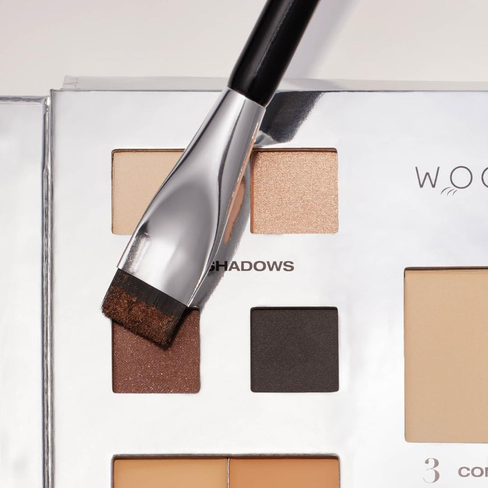 Woosh The Arc Brush blush rounded end for even blush placement