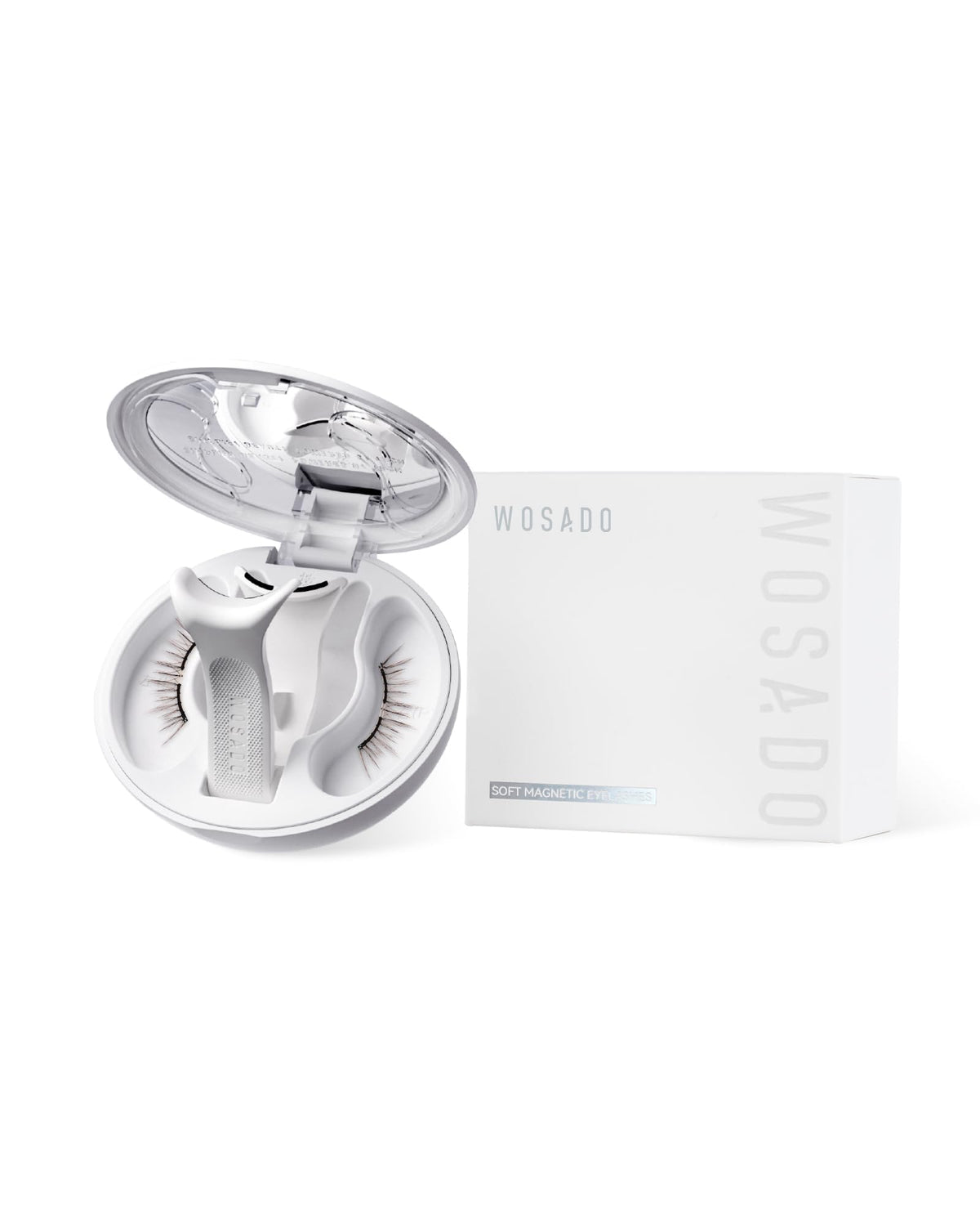 WOSADO V26 Savannah Breez kit open shows reusable magnetic lashes for easy, glue-free application.