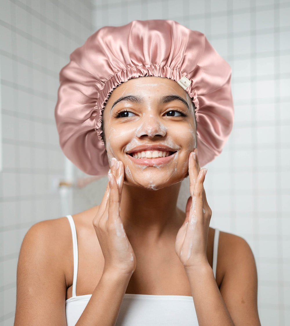 YANIBEST curly-hair model wearing satin bonnet demonstrates frizz reduction potential.