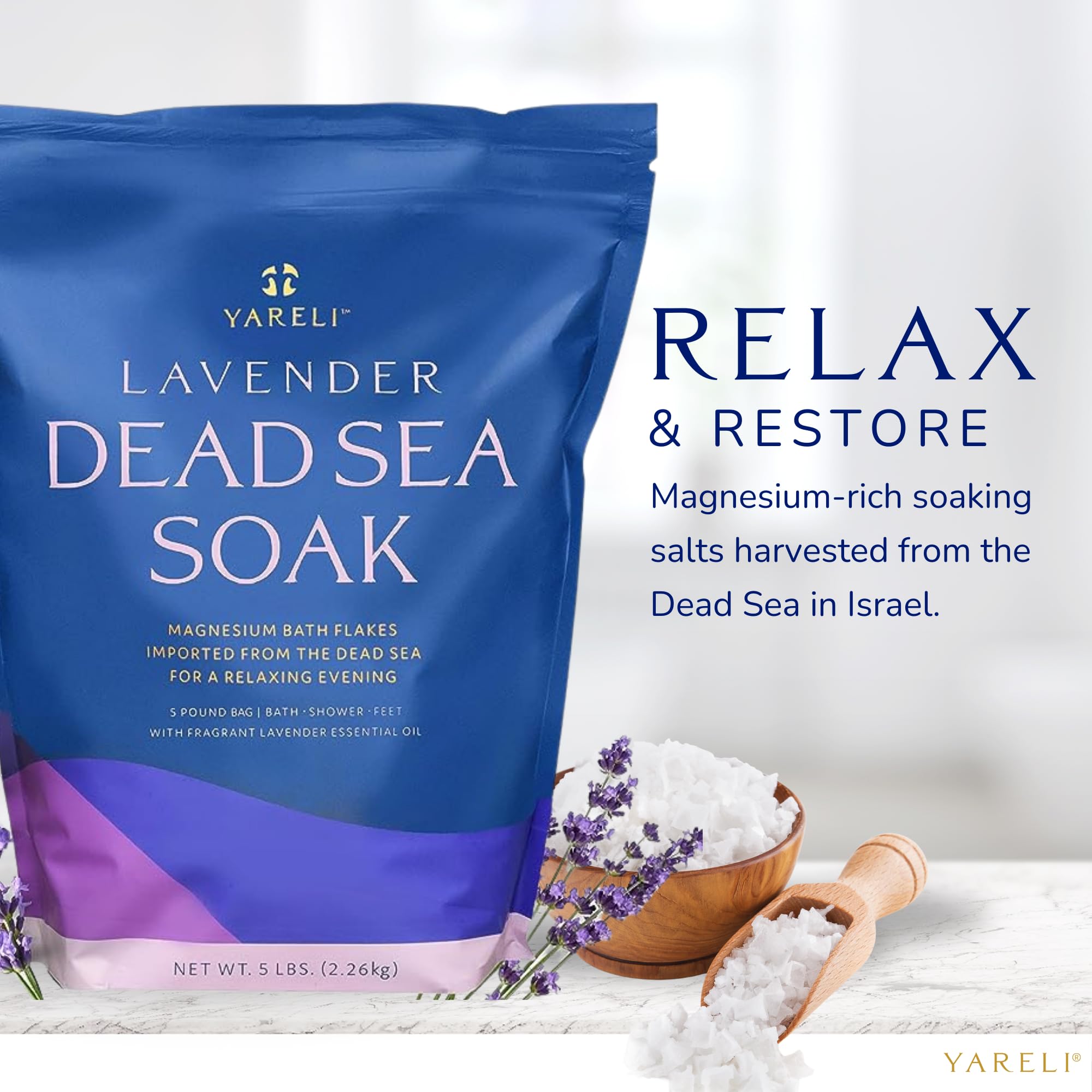 Yareli magnesium flakes for a soothing foot soak