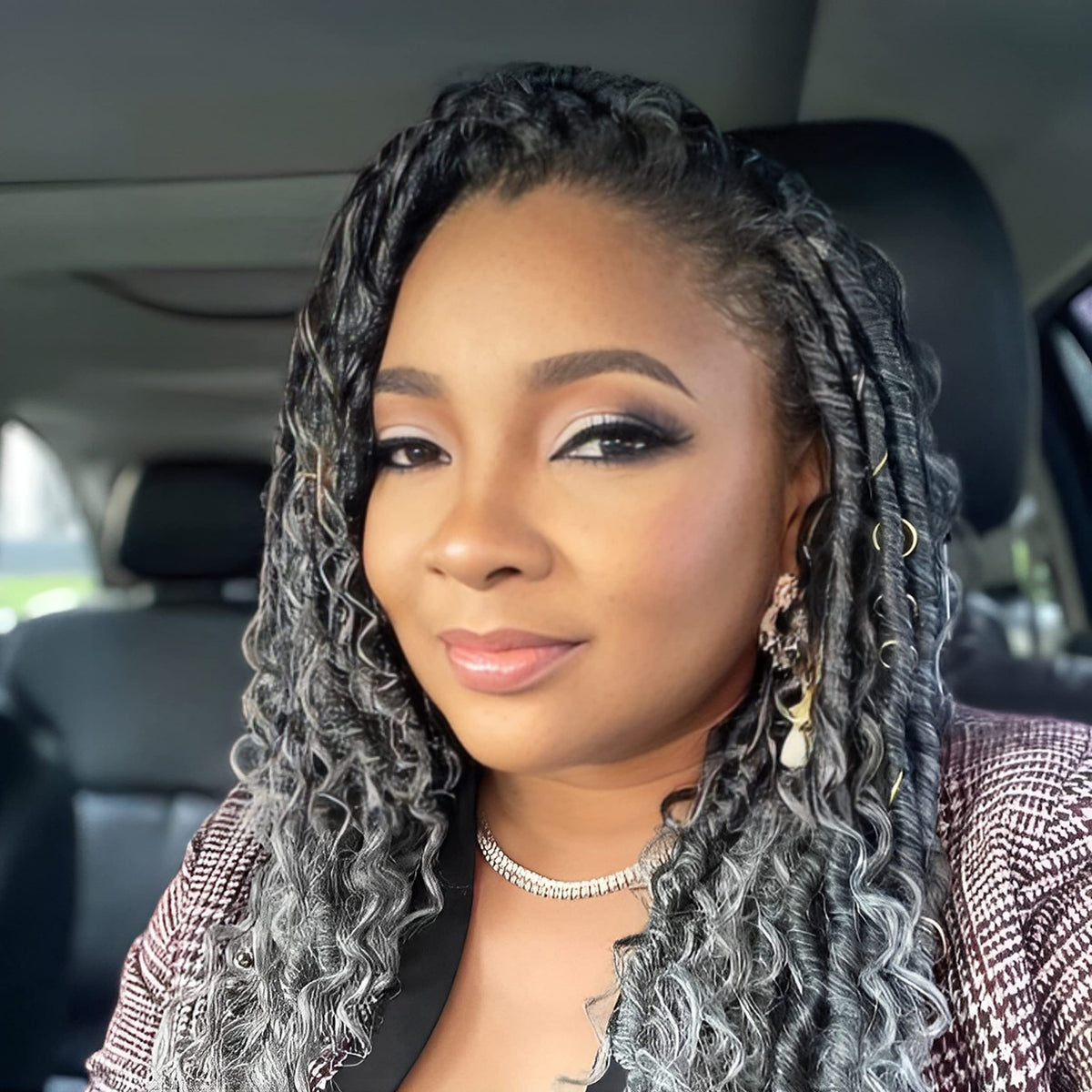 YESEGO faux locs crochet hair in ombre grey offering lightweight natural-looking volume for everyday wear.