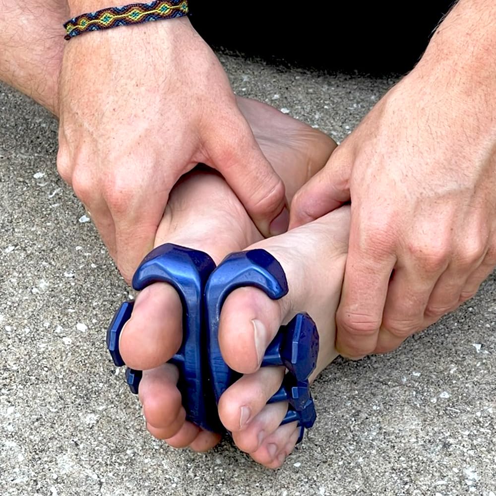 Yoga Toes Gems for Men product usage with different footwear silhouettes
