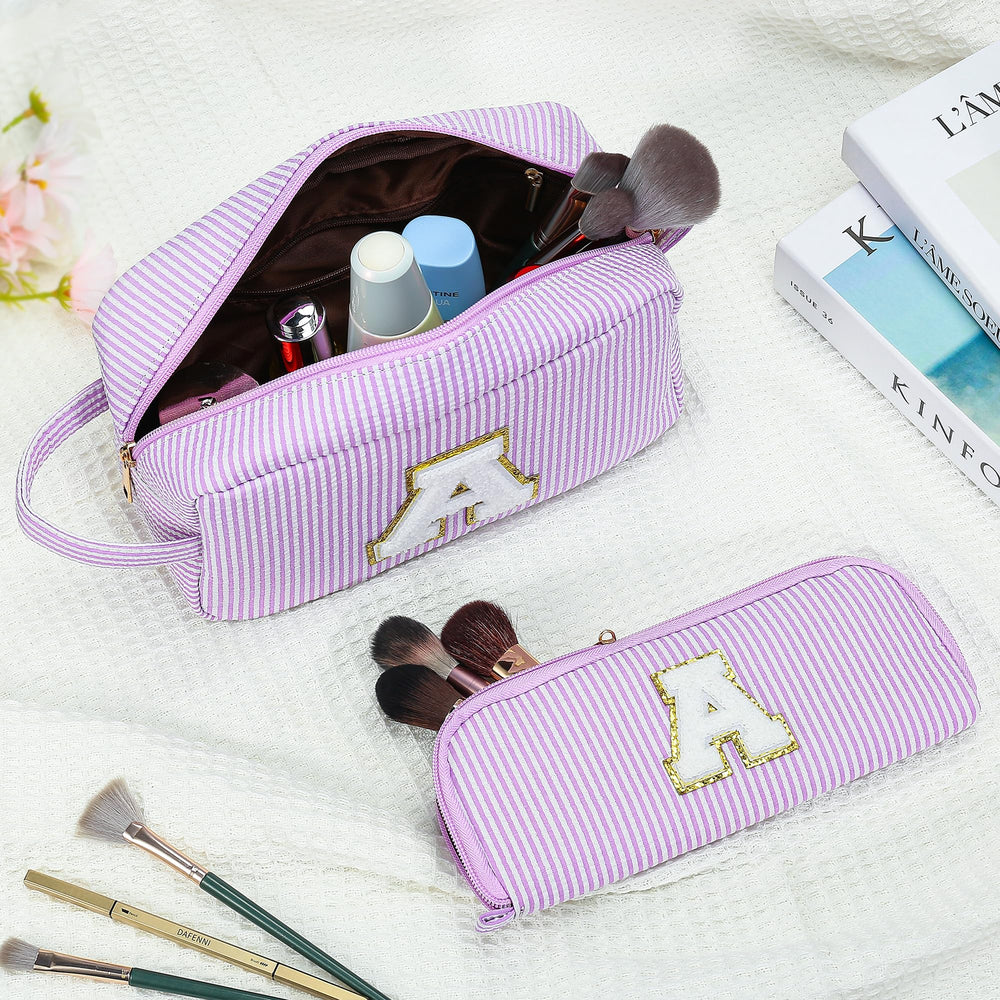 YOOLIFE two-pack set makes it easy to pack cosmetics and travel essentials.