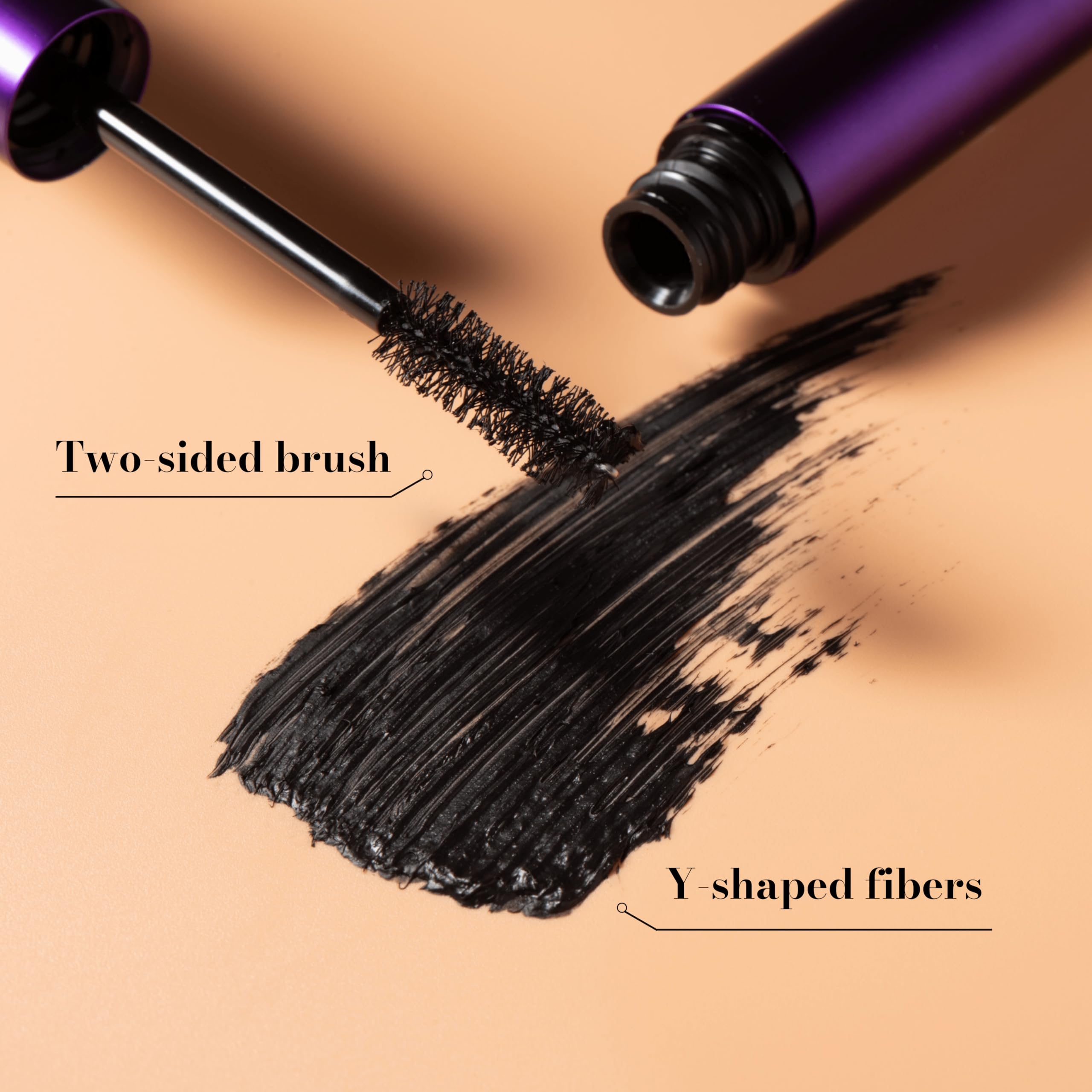 Younique MoodStruck Epic 4D no-smudge formula for clean, long-wearing lashes.