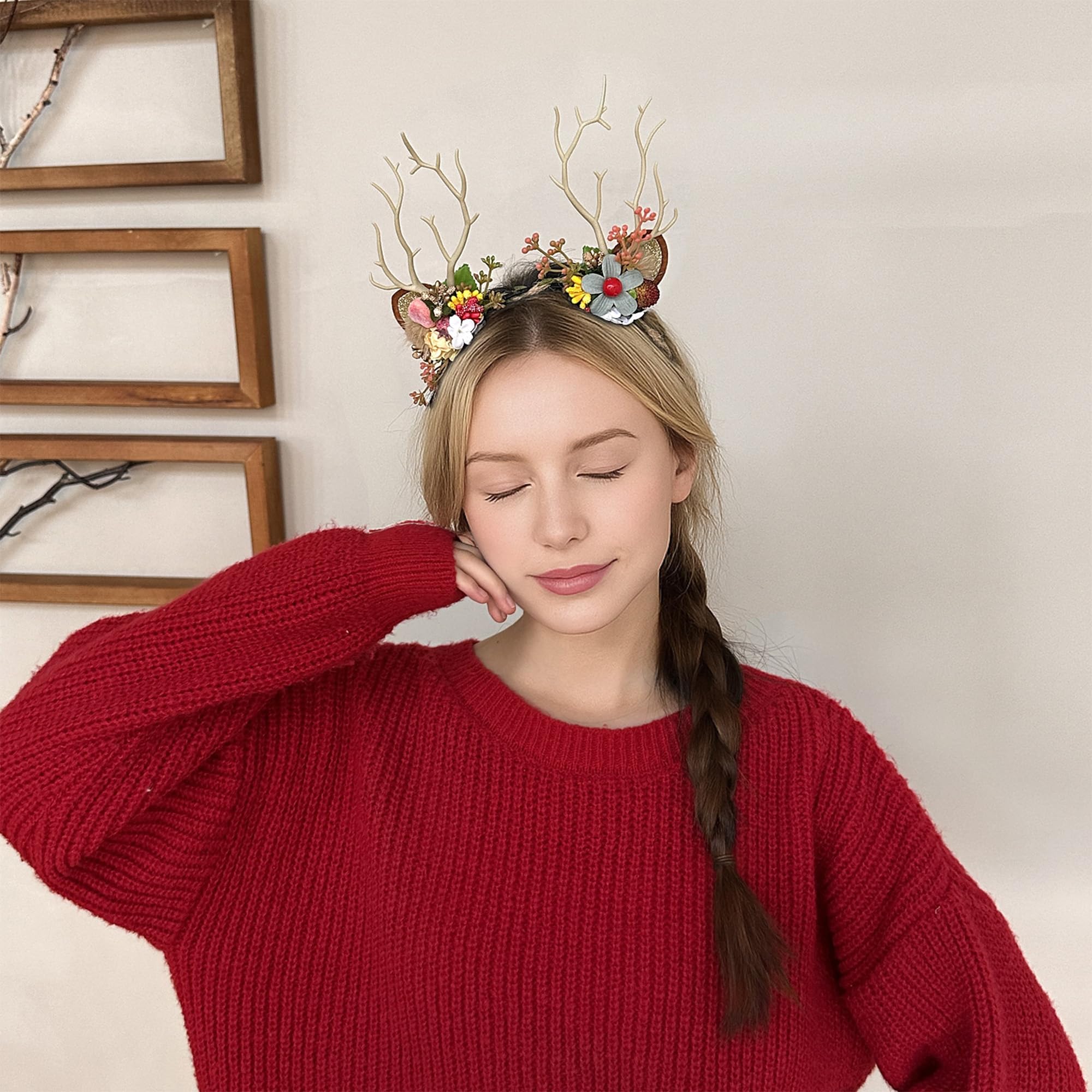 Yumikoo deer-costume headband for reindeer costume play and cosplay events.