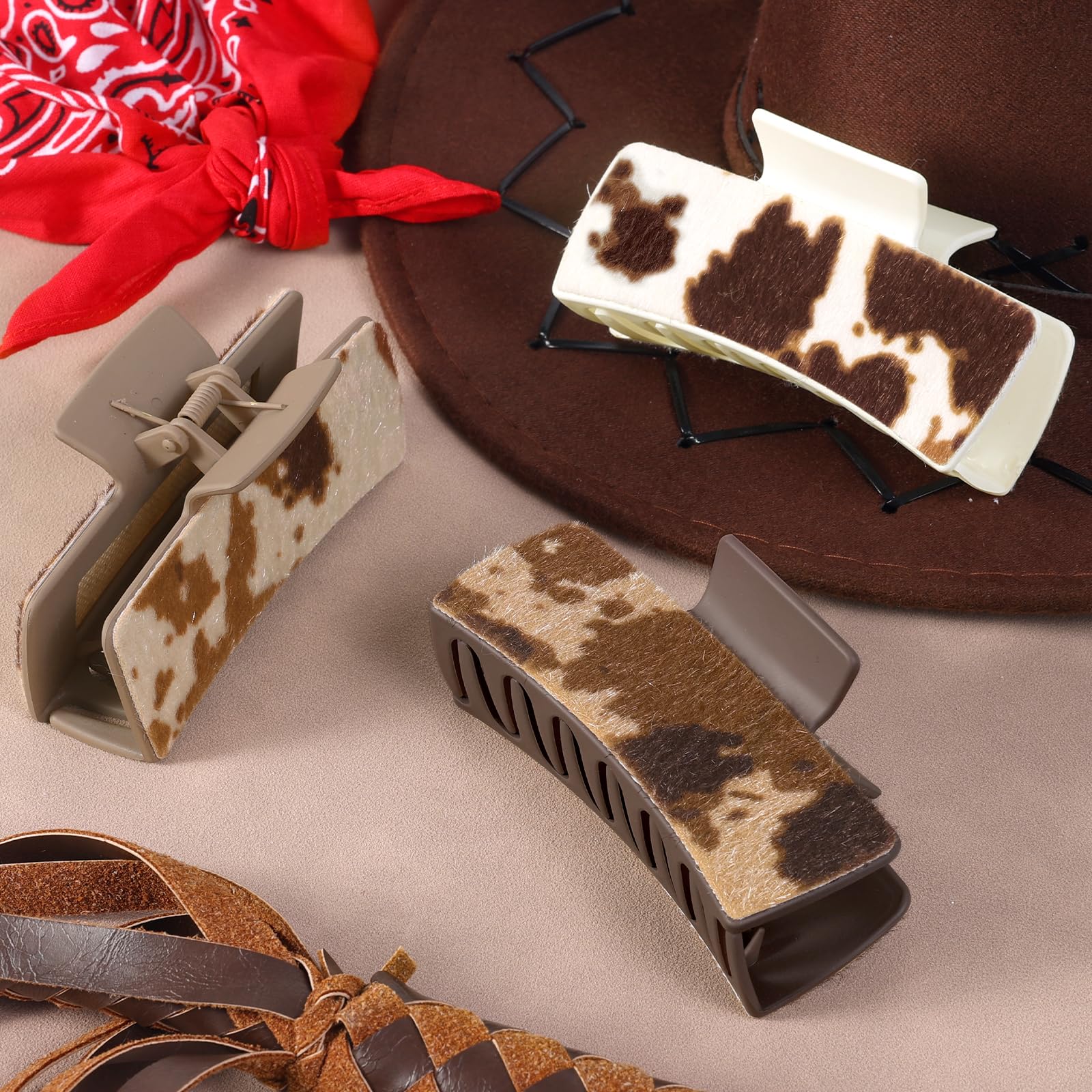 Yussti Western hair clips suitable for outdoor western themed events