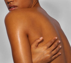 Yves Rocher Monoï de Tahiti oil—soothing nourishment for dry skin and comfort.