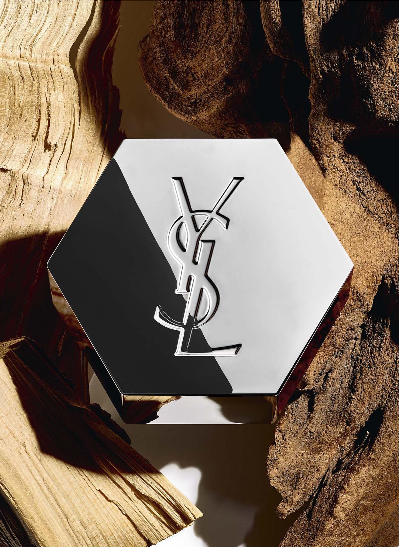 Yves Saint Laurent L'Homme Le Parfum packaging box front, premium unboxing presentation