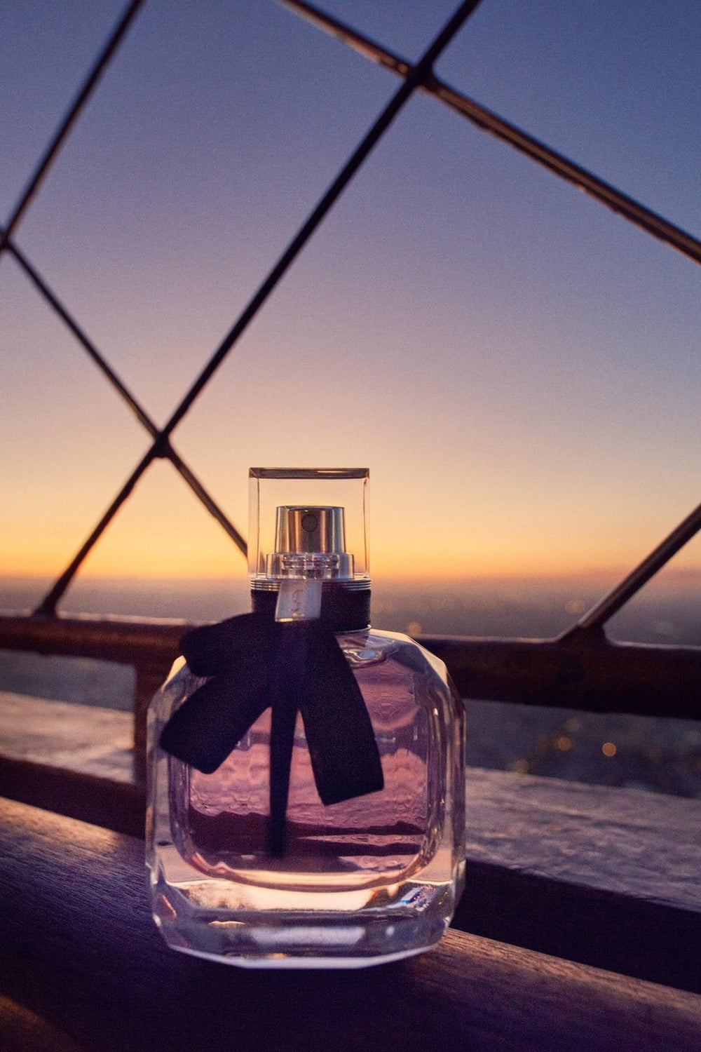 YSL Mon Paris Intensement top-notes with bergamot, pear and raspberry.