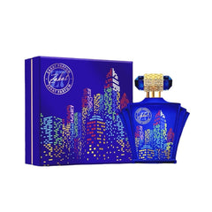 Z7 by Zakat bottle pour highlights rich floral-gourmand notes for evening sophistication.