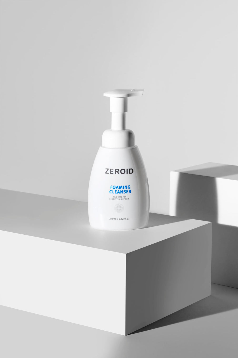 ZEROID foaming cleanser box and bottle setup suited for daily routines.
