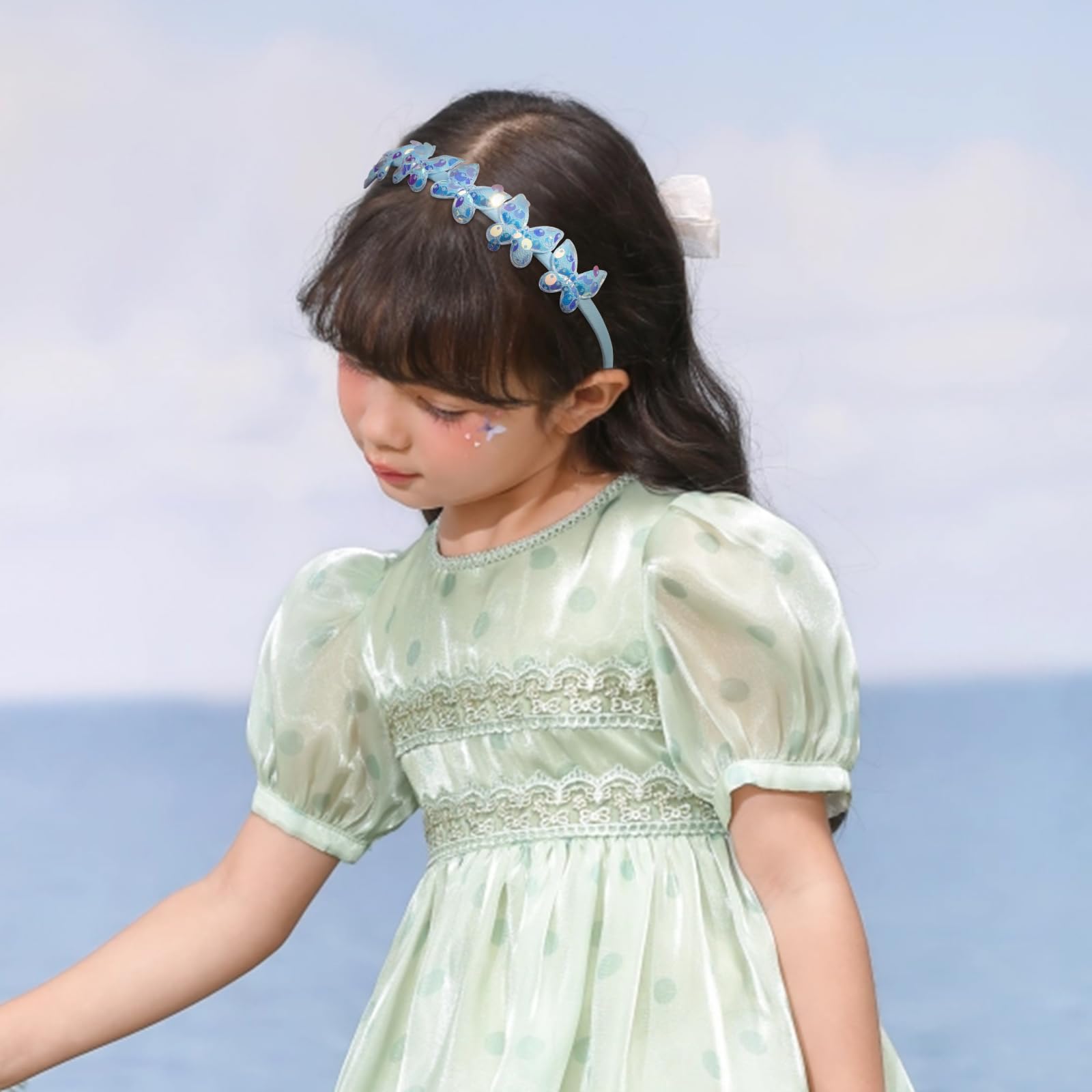 Ziricher kids headbands in pink and blue boost cheerful styling.