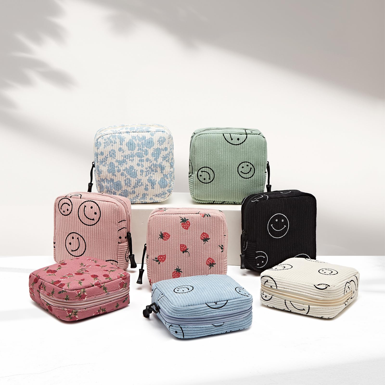ZOEMTIU strawberry pink pouch lightweight and durable for everyday errands.