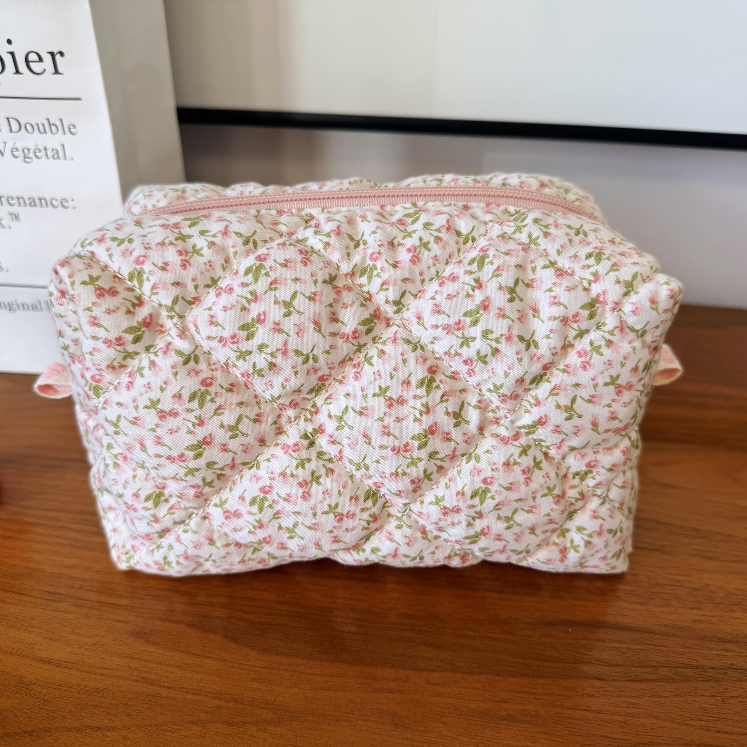 ZUNUONUO cotton quilted makeup bag with little roses pattern, keeps cosmetics organized during travel.